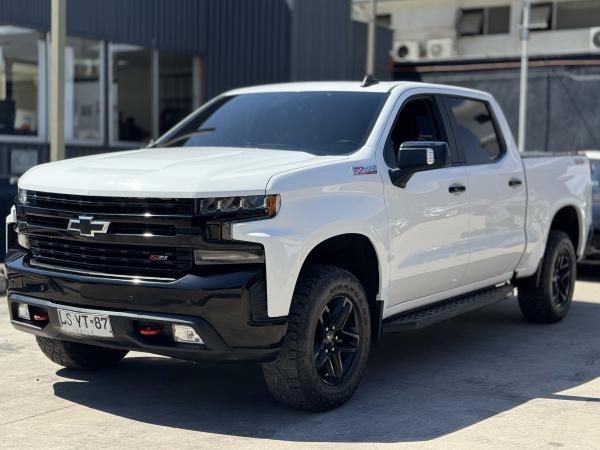 CHEVROLET SILVERADO 2019 CC DCAB 4X4 5.3 AUT