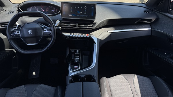 Peugeot 5008 — foto 21 de 32
