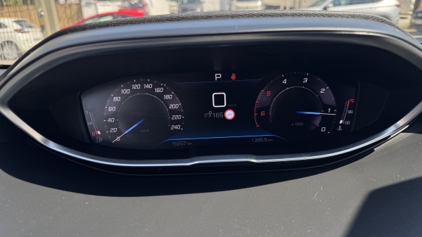 Peugeot 5008 — foto 22 de 32
