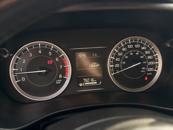 Suzuki Baleno — foto 22 de 24
