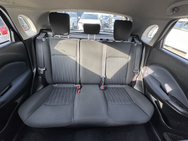 Suzuki Baleno — foto 15 de 24