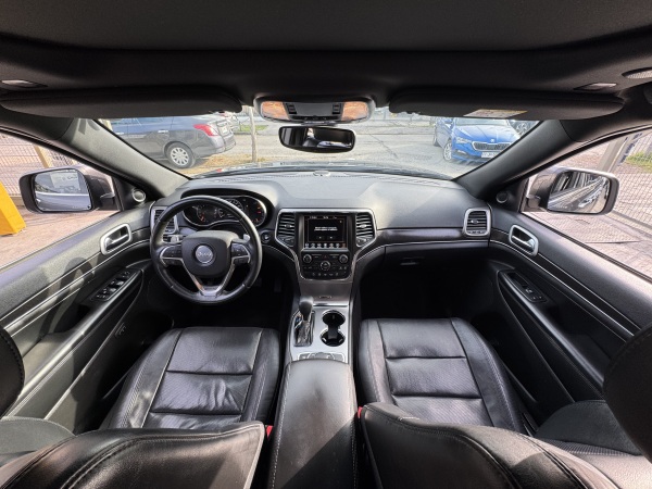Jeep Grand Cherokee — foto 25 de 26