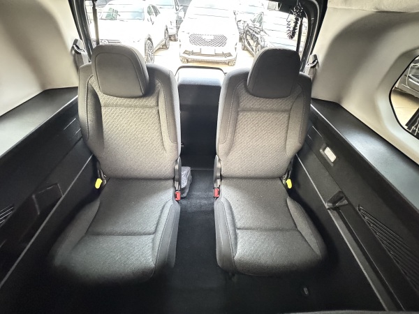 Peugeot Rifter — foto 16 de 27