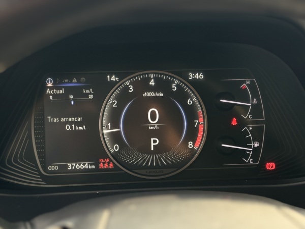 Lexus Ux200 — foto 26 de 26