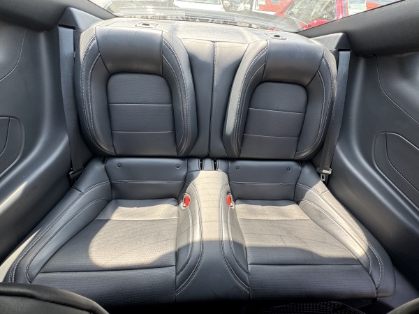 Ford Mustang — foto 15 de 24