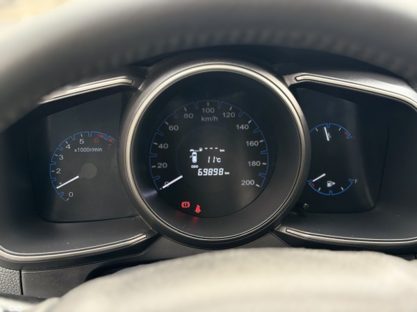 Changan Cx70 — foto 21 de 24