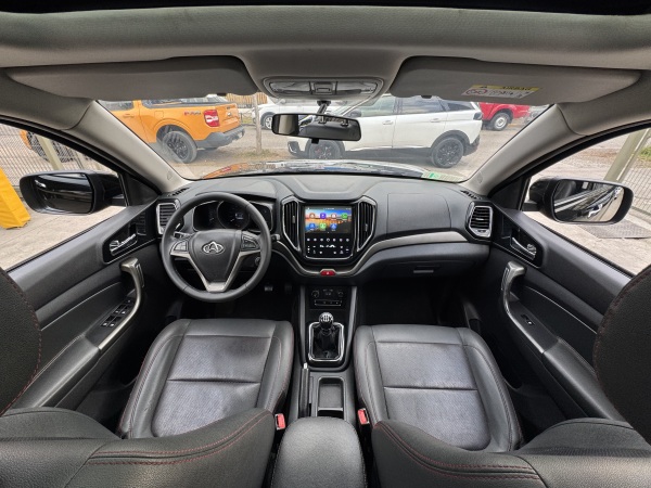Changan Cx70 — foto 17 de 24