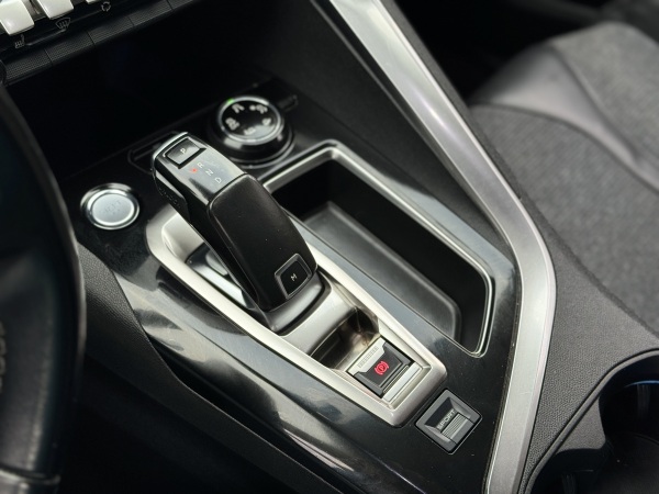 Peugeot 5008 — foto 25 de 25