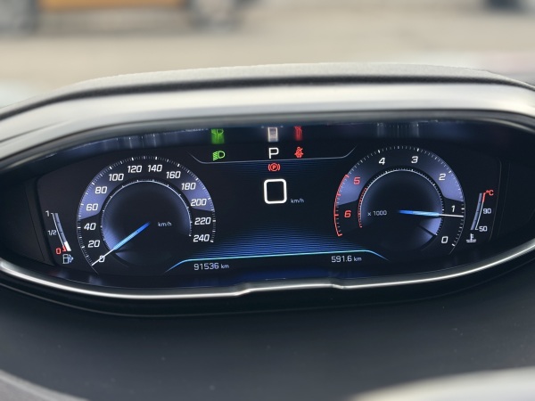 Peugeot 5008 — foto 19 de 25