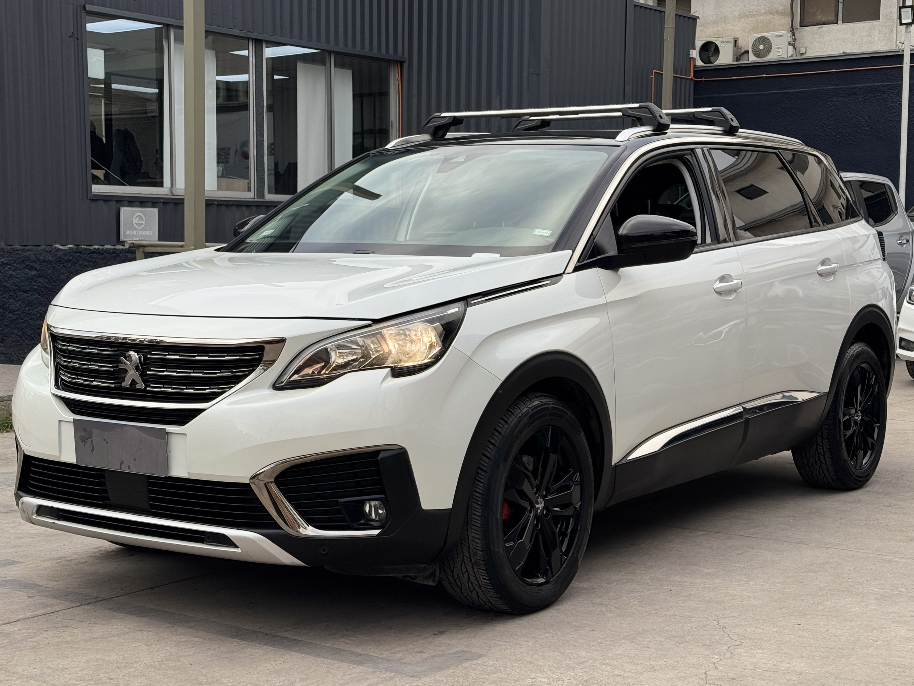 Peugeot 5008 BLUE HDI 130 HP 1.5 AUT. ALLURE 2019, foto 1 de 20