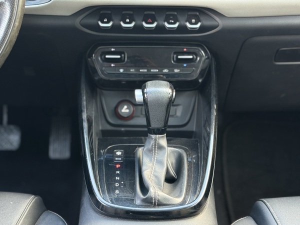 Chevrolet Captiva — foto 24 de 26