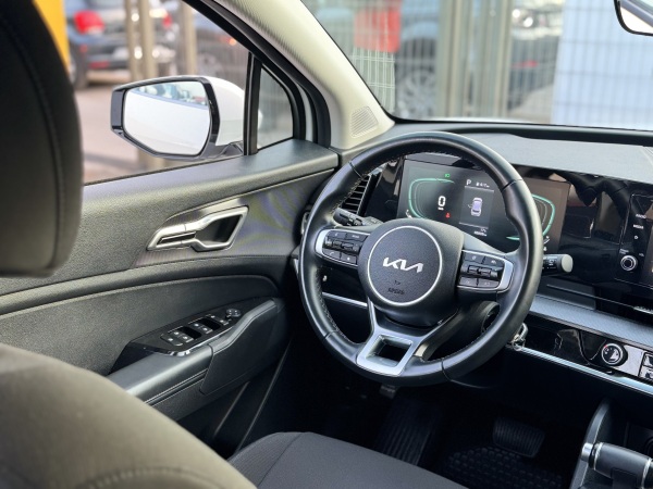 KIA Sportage — foto 23 de 24