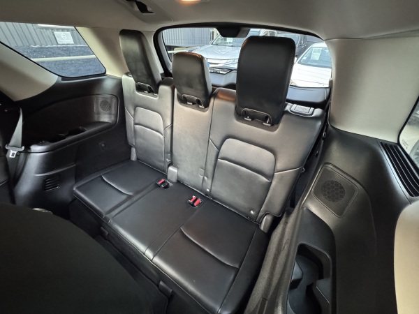 Nissan Pathfinder — foto 16 de 28