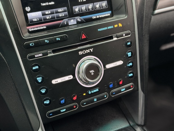 Ford Explorer — foto 21 de 28