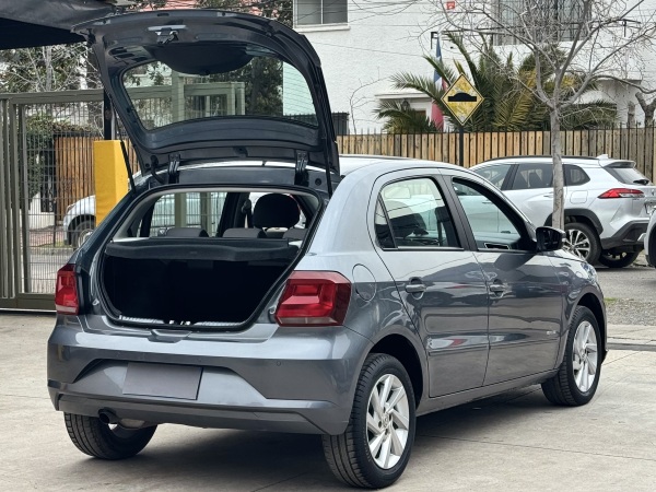 Volkswagen Gol — foto 15 de 23