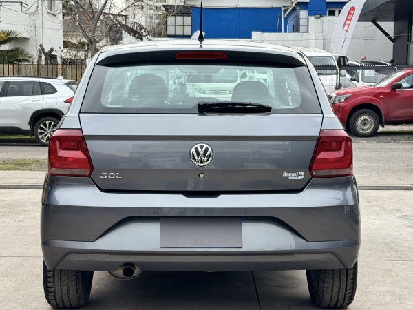 Volkswagen Gol — foto 17 de 23