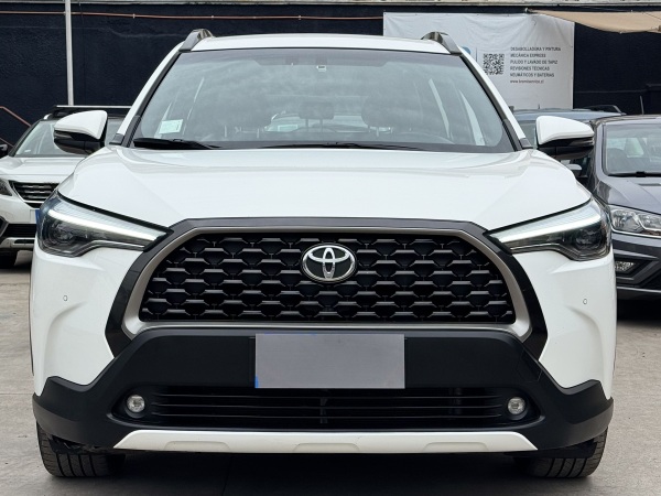 Toyota Corolla Cross — foto 23 de 24