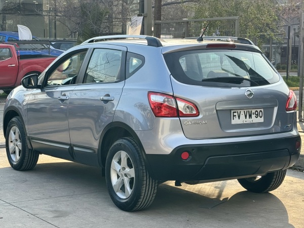 Nissan Qashqai — foto 17 de 25