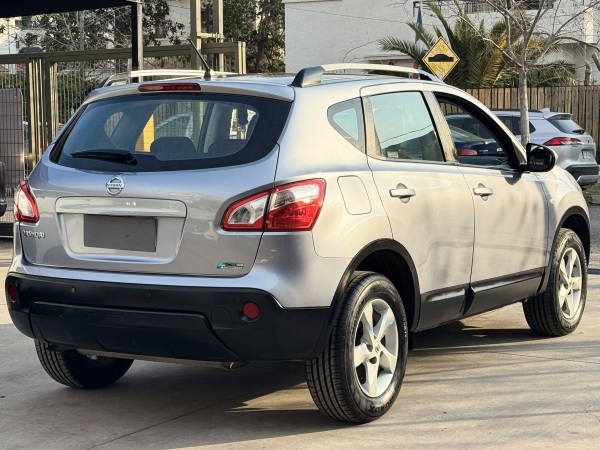 Nissan Qashqai — foto 19 de 25