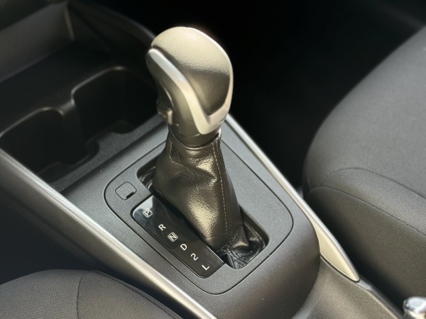 Suzuki Baleno — foto 8 de 24