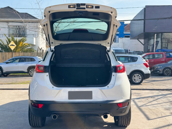 Mazda CX-3 — foto 15 de 26