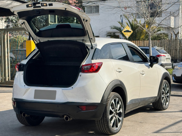 Mazda CX-3 — foto 17 de 26