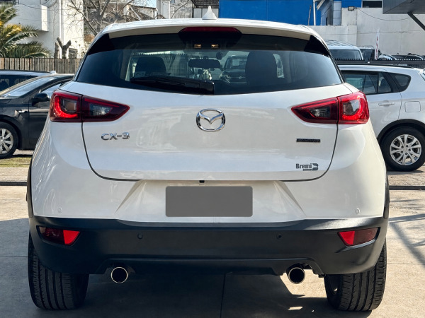 Mazda CX-3 — foto 18 de 26