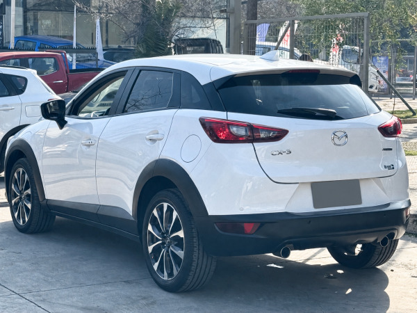 Mazda CX-3 — foto 20 de 26