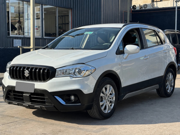 Suzuki S Cross — foto 23 de 23