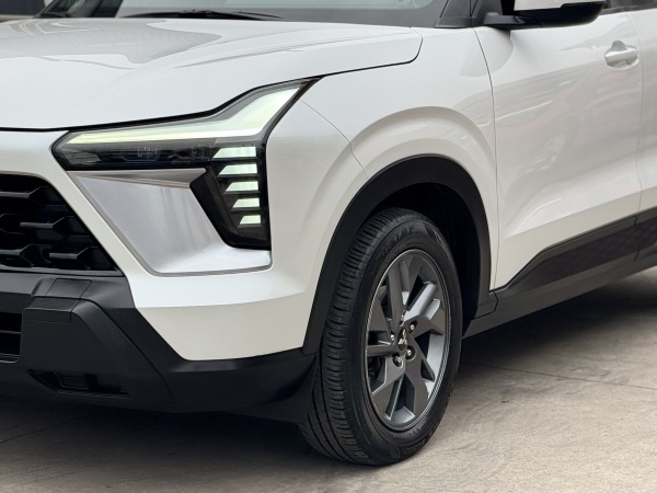 Mitsubishi Outlander Sport — foto 12 de 23