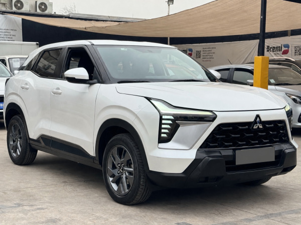 Mitsubishi Outlander Sport — foto 3 de 23
