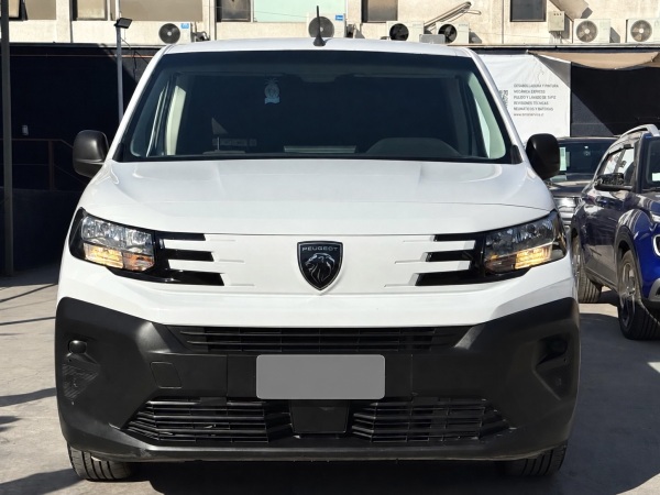 Peugeot Partner — foto 2 de 20