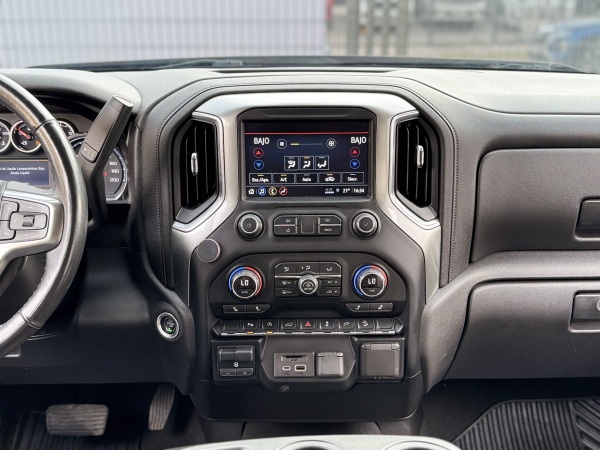 Chevrolet Silverado — foto 2 de 23