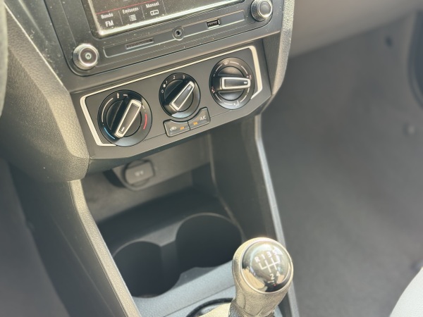 Volkswagen Gol Comfortline — foto 6 de 21