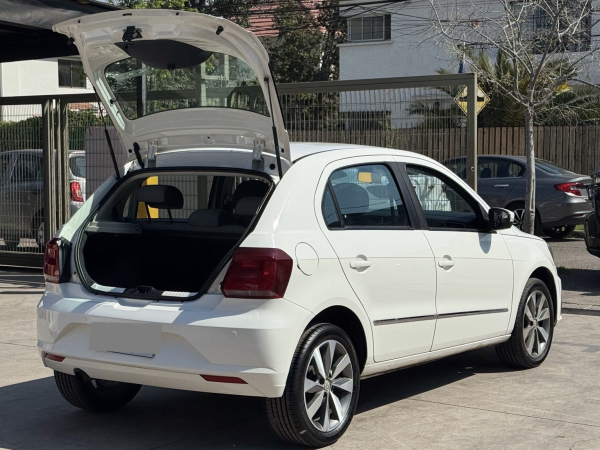 Volkswagen Gol Comfortline — foto 12 de 21