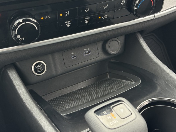 Nissan X-Trail — foto 23 de 25