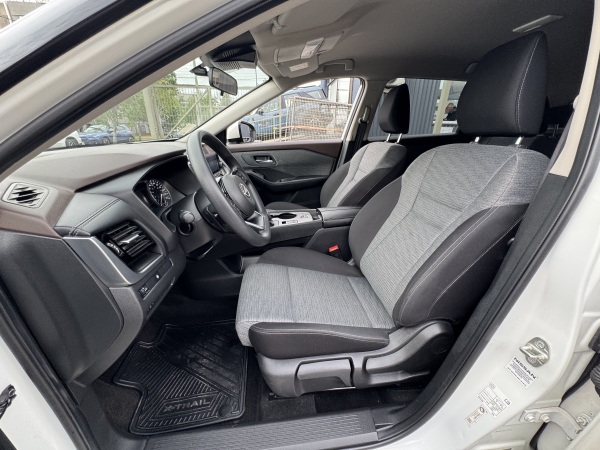 Nissan X-Trail — foto 13 de 25