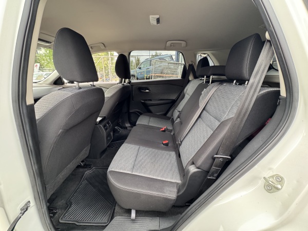 Nissan X-Trail — foto 14 de 25