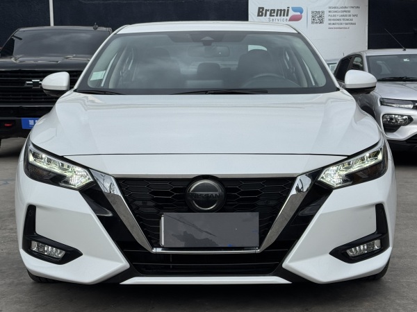 Nissan Sentra — foto 2 de 24