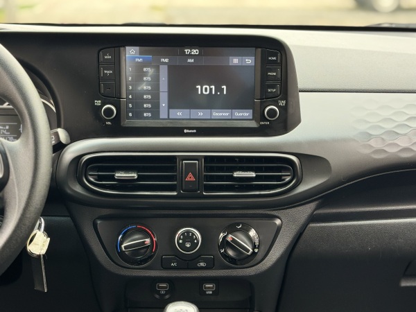 Hyundai Grand I10 — foto 17 de 22