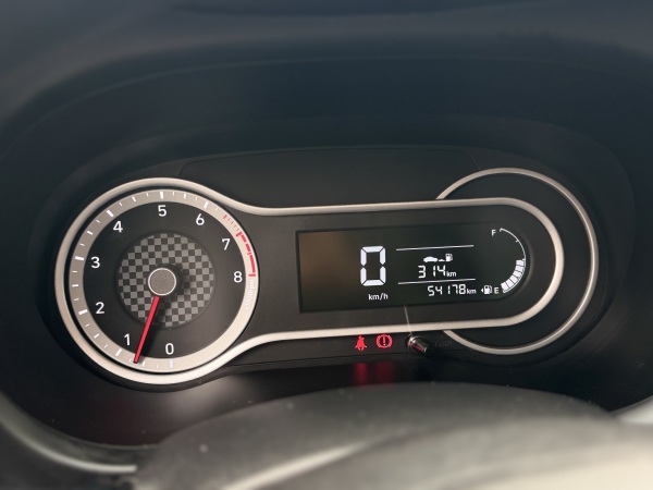 Hyundai Grand I10 — foto 19 de 22