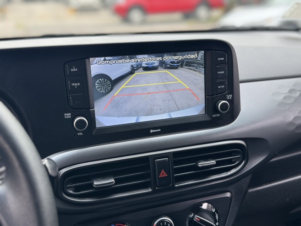 Hyundai Grand I10 — foto 21 de 22