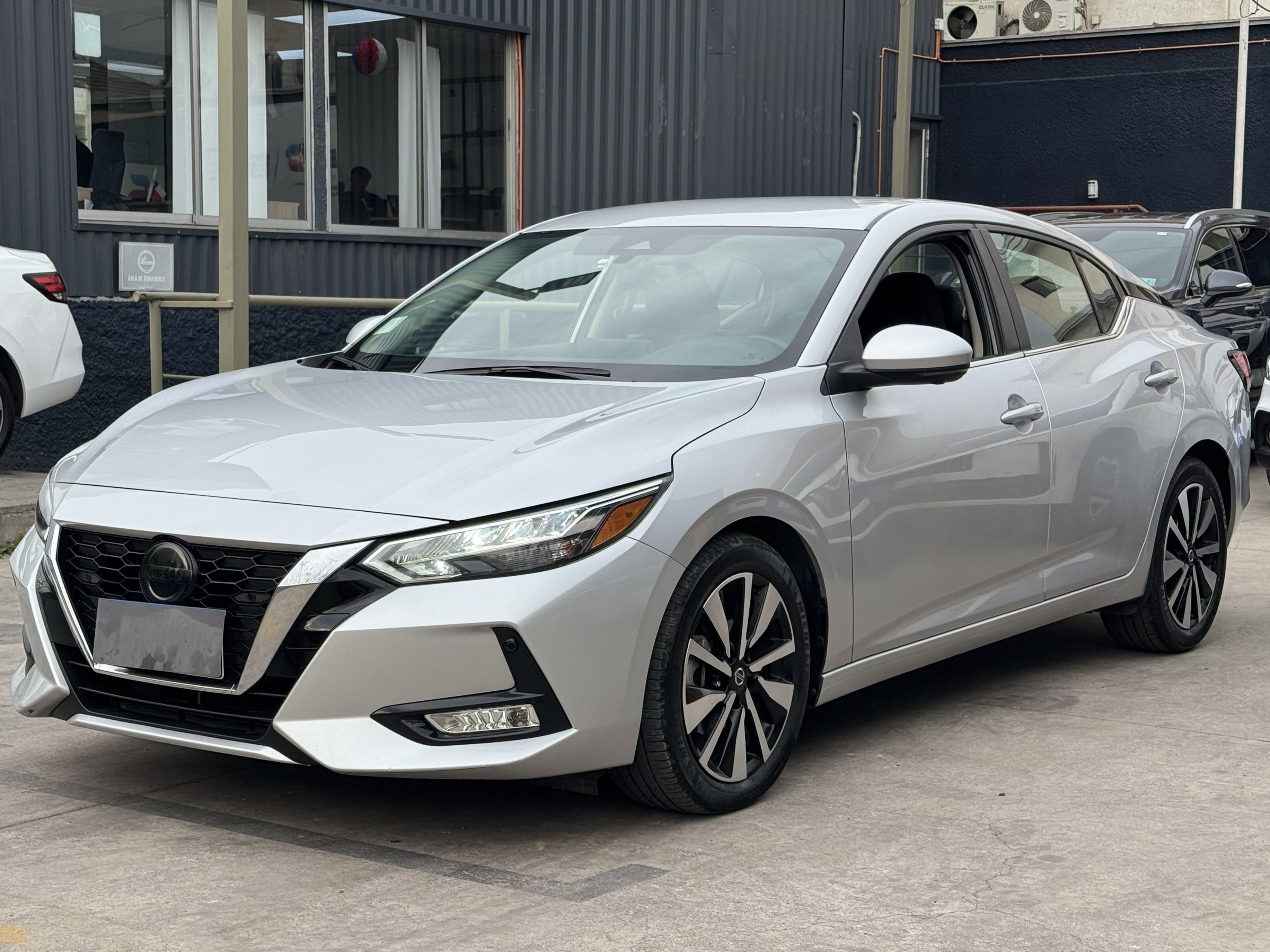 Nissan Sentra B18 CVT 2.0 AUT 2023, foto 1 de 20