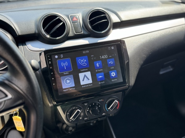 Suzuki Swift — foto 19 de 22