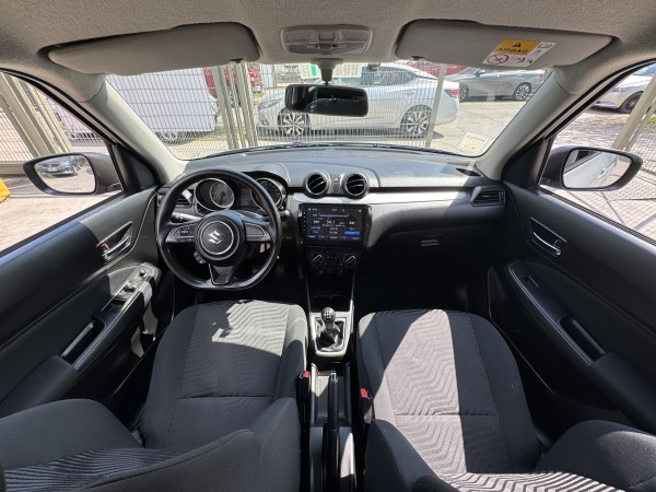 Suzuki Swift — foto 16 de 22