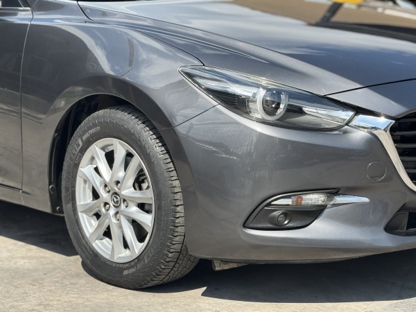 Mazda 3 — foto 11 de 26