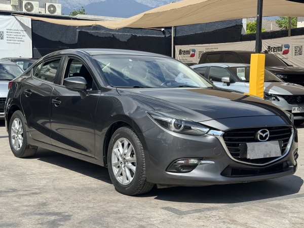 Mazda 3 — foto 3 de 26