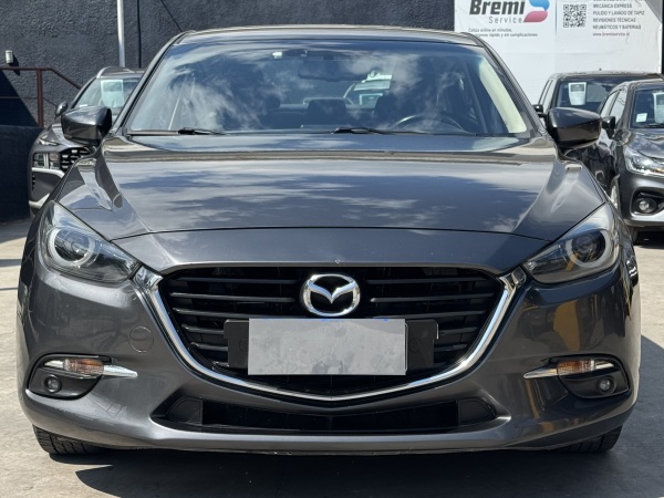 Mazda 3 — foto 2 de 26